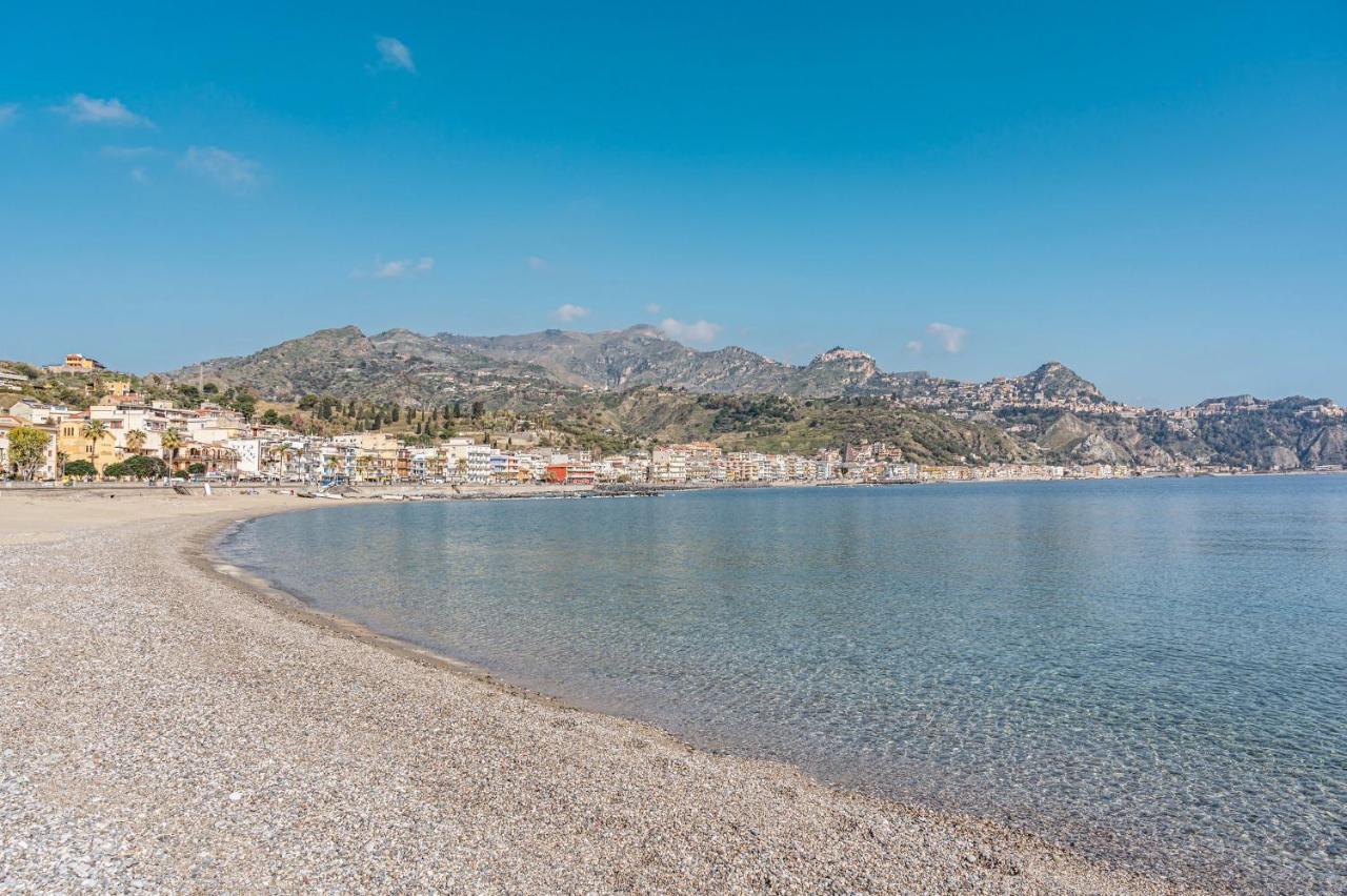 Ferienwohnung Naxos Bay Flat With Terrace 50 Meters From The Sea Giardini-Naxos Exterior foto